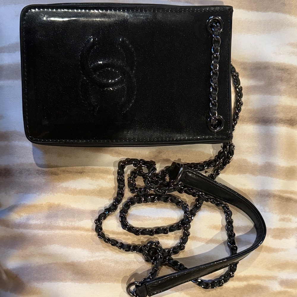 Elegant Black Chain Shoulder Bag
